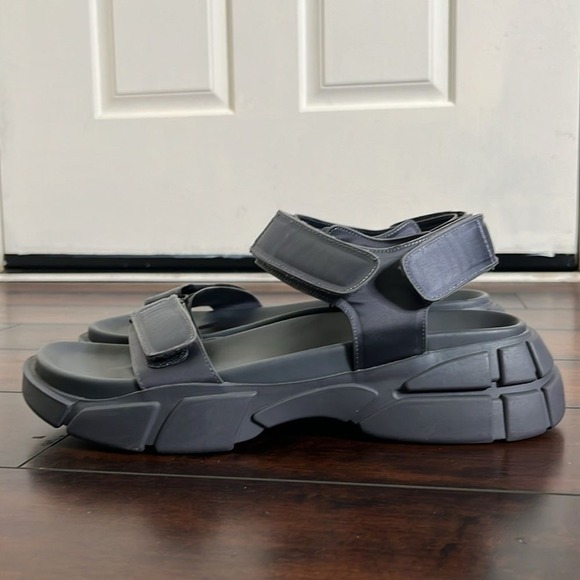 Zara Women's Hook and Loop Closure Chunky Platform Grandad Sandals size 41 NWT - Picture 6 of 12